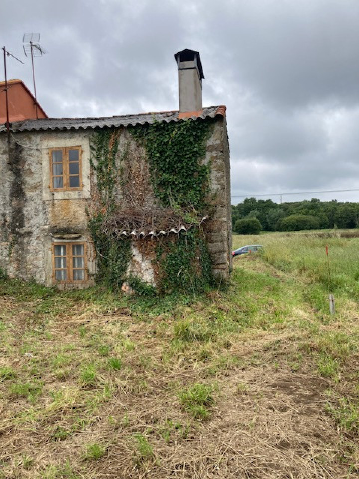 CASA DE PIEDRA PARA RESTAURAR